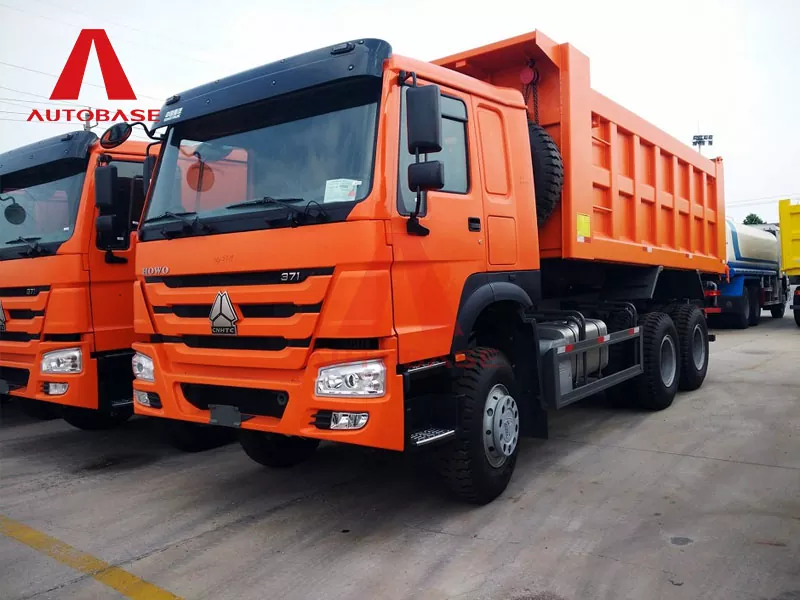 SINOTRUK HOWO 6 × 4 sklápěč